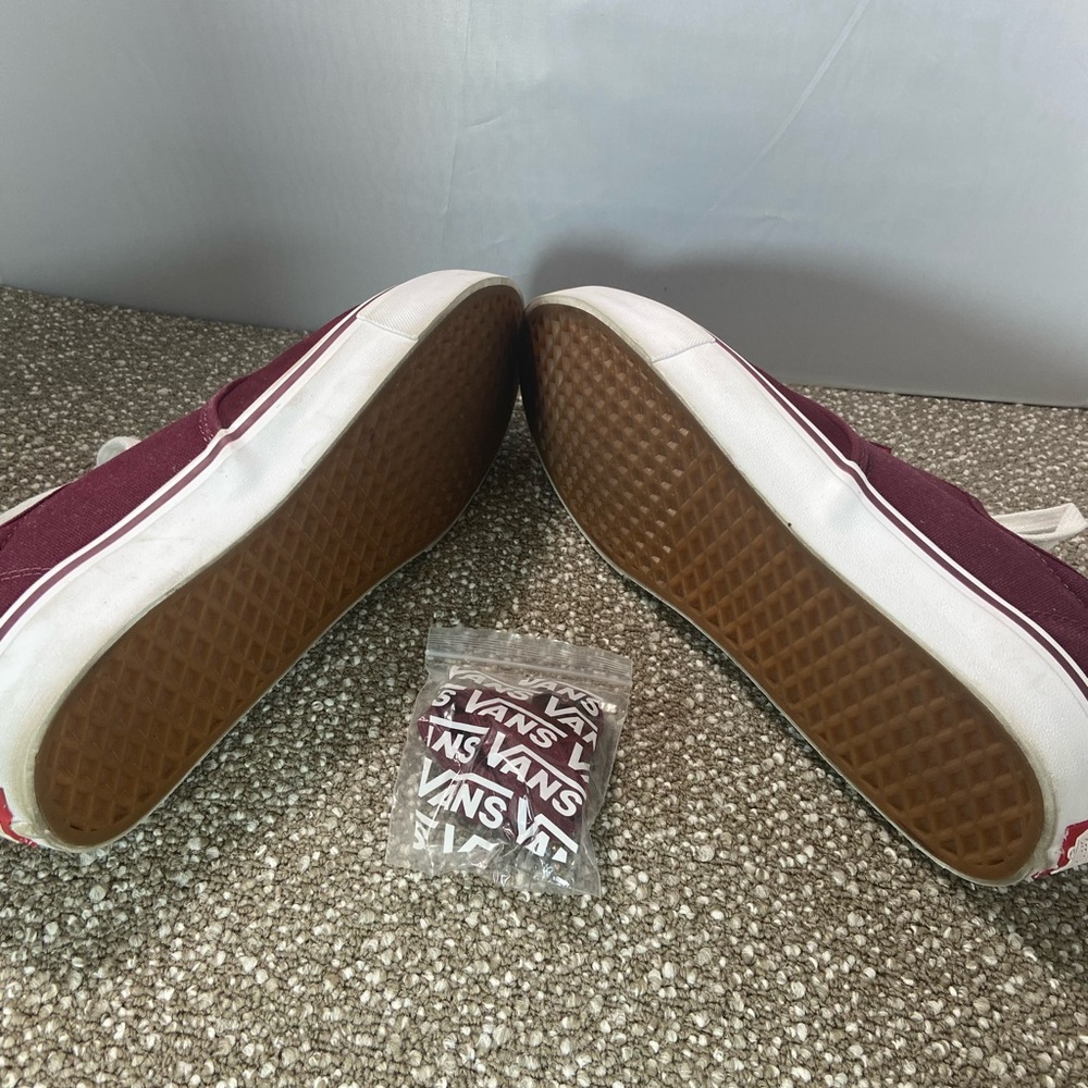Men's Van’s Tennis Maroon Athletic Shoes with White Laces New with Box. Size 13 - Picture 5 of 5